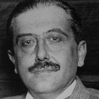 L'écrivain Georges Bernanos en 1929