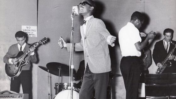 1972, Stevie Wonder in rehearsal with his musicians - motownmuseum.org