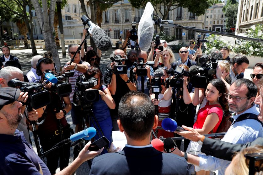 Désenchantés, des journalistes quittent le métier - Vimarsana News