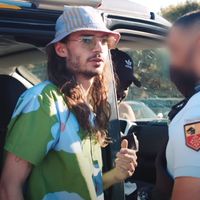 Lujipeka - Capture d'écran du clip YouTube "Pas à ma place"