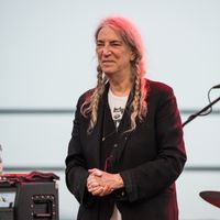 La chanteuse et musicienne de rock, poète et écrivaine, peintre et photographe Patti Smith