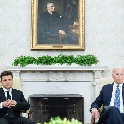 Joe Biden et Volodymyr Zelensky avant une réunion à la Maison Blanche, le 1er septembre 2021 à Washington D.C.