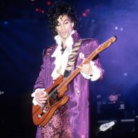 04.11.1984 : Prince -au Joe Louis Arena, Détroit (Michigan)- démarre son "Purple Rain Tour" (04.11.1984-07.04.1985)