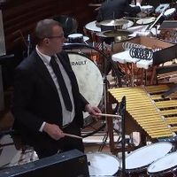 Oscar Bianchi : 6db, Concerto pour six contrebasses et orchestre