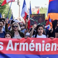 MARSEILLE, FRANCE - 2018/04/24 : Marche commémorative des Arméniens vers l'Ambassade Turque pour marquer l'anniversaire du Génocide Arménien