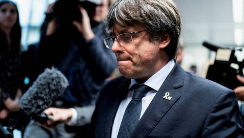 L'Italie prend l'Espagne de court en arrêtant le Catalan Carles Puigdemont