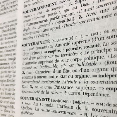 Définition du terme "Souveraineté" dans le dictionnaire Le Robert