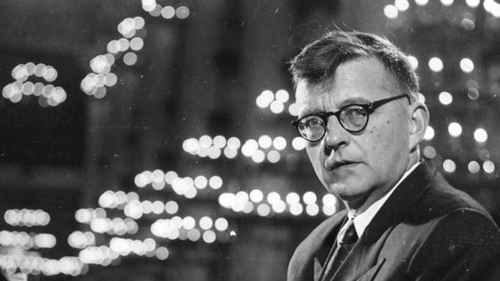Dmitri Shostakovich (1906-1975) en 1955. Photographie de Michael Ozersky. ©Getty - Photo de Michael Ozersky/Slava Katamidze Collection/Getty Images