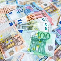 Une trentaine d’associations relevant de mouvances proches de l’extrême droite radicale et qui bénéficiaient justement de ce régime fiscal avantageux...