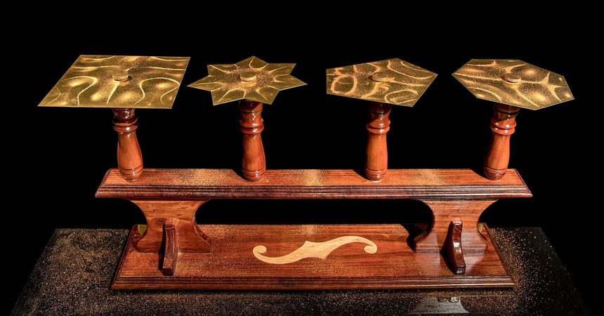 Ces formes géométriques sont obtenues avec du sable et de la musique.