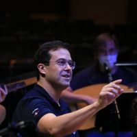 Le claveciniste et chef d'orchestre Leonardo Garcia Alarcon photographié en décembre 2021