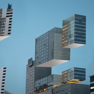 L'expression "Smart city" est apparue dans les années 2000 à la fois dans l’environnement d’IBM, une intervention de Bill Clinton et le magazine Wired.