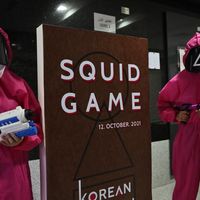 Participants à un événement « Squid Game » à Abu Dhabi, le 12 octobre 2021.
