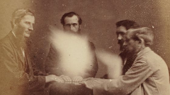Séance de spiritisme, photo de John Beattie, 1872 ©Getty - Sepia Times / Universal Images Group