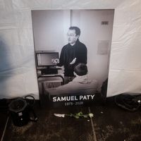Ils n'ont jamais pris la parole publiquement ces derniers mois. Pour la première fois, les collègues de Samuel Paty s'expriment au micro de France Inter, près d'un an après l'assassinat.