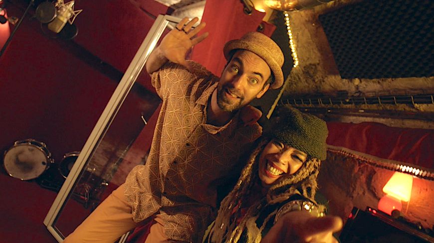 João Selva et Flavia Coelho / Photo Lelio Moehr