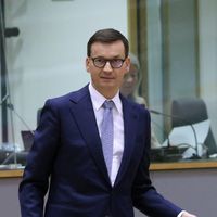 Le Premier ministre polonais Mateusz Morawiecki à son arrivée hier dans la salle du Conseil européen à Bruxelles.