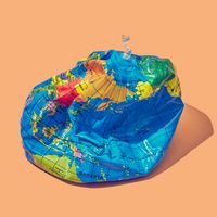 De quelle manière doit-on aborder le changement climatique pour amener le public à s'intéresser à cette situation devenue alarmiste ?