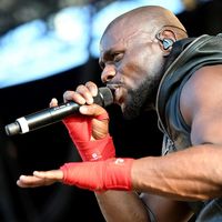 Kery James en concert aux "Veilles Charrues" (crédits photo : Fred Tanneau / AFP)