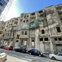 Les reportages de Caroline Hayek prennent place à Beyrouth, ville dévastée par l'explosion du port en août 2020