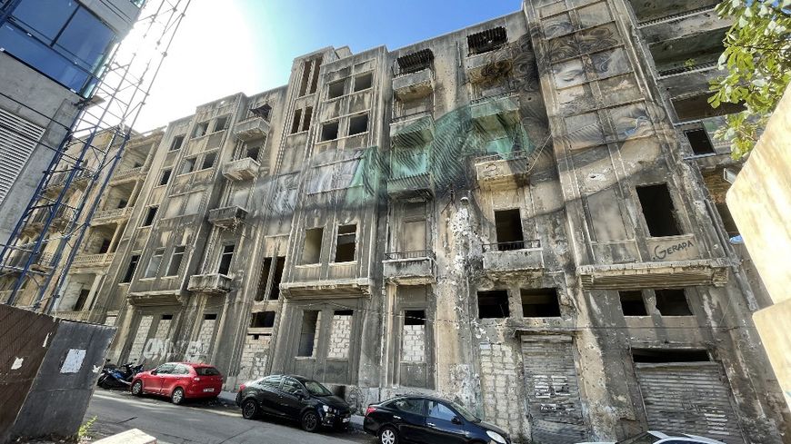 Les reportages de Caroline Hayek prennent place à Beyrouth, ville dévastée par l'explosion du port en août 2020