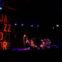 Manuel Hermia, Valentin Ceccaldi, Sylvain Darrifourcq à Strasbourg le 09 novembre 2021 dans le cadre de Jazzdor
