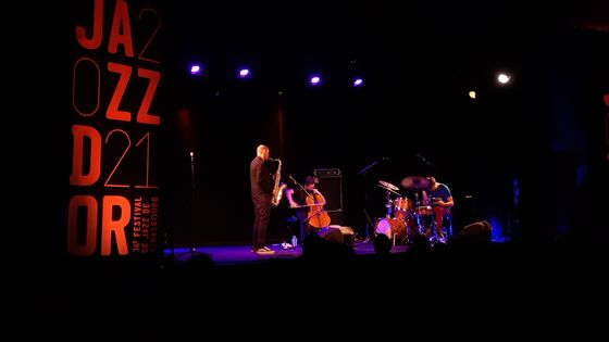 Manuel Hermia, Valentin Ceccaldi, Sylvain Darrifourcq à Strasbourg le 09 novembre 2021 dans le cadre de Jazzdor ©Radio France - Emmanuelle Lacaze