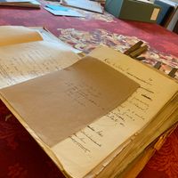 En août 2021, les manuscrits récemment découverts de Louis-Ferdinand Céline dans un bureau d'avocats à Paris.