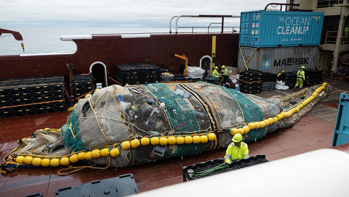 The Ocean Cleanup Le Bateau Qui Ramasse Les Dechets