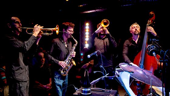 Théo Girard & son Orchestre rotatif - Sam Saintyard