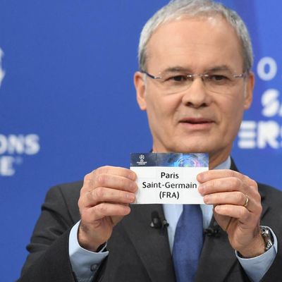 Le secrétaire général de l'UEFA, Giorgio Marchetti, lors du tirage au sort des huitièmes de finale de la Ligue des champions de football, le 13 décembre 2021 à Nyon (Suisse).