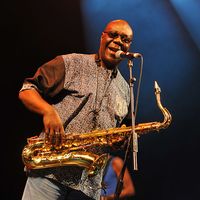 Manu Dibango au Womad Festival en 2014. Crédits : C Brandon/Redferns