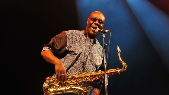 Manu Dibango au Womad Festival en 2014. Crédits : C Brandon/Redferns ©Getty - C Brandon