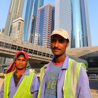 Emirats Arabes Unis, Dubai, Trade Centre Sheikh Zayed Road, travailleur migrant venant du continent asiatique.