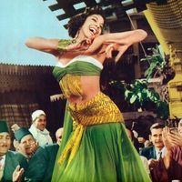 La danseuse et artiste égyptienne Samia Gamal, dans le film "La Vallée des Rois", de Robert Pirosh, en 1954