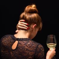 Comment présenter l'alcoolisme au féminin