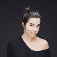 Jodie Devos pour le spectacle La Vie Parisienne au Théâtre des Champs-Elysées, et son nouvel album