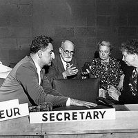 C. Malik (Liban), R. Cassin (France) & E. Roosevelt (États-Unis), membres de la commission des Droits de l’homme des Nations unies