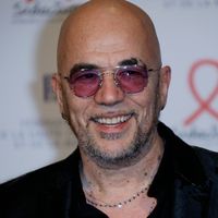 Le chanteur Pascal Obispo en janvier 2021 au diner au profit de l'association AIDES