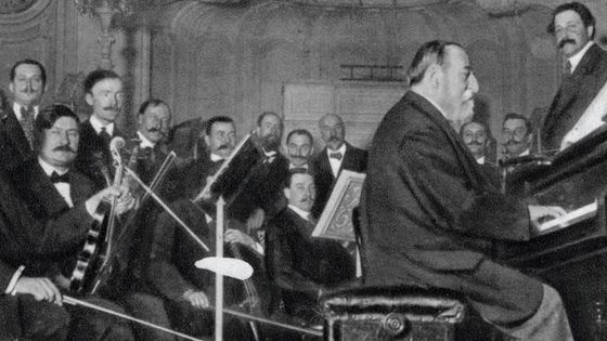 Camille Saint-Saëns au piano. ©Getty - © Getty / The Print Collector