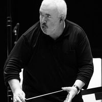 Marc Minkowski dirige Les Musiciens du Louvre à l'Auditorium de Radio France