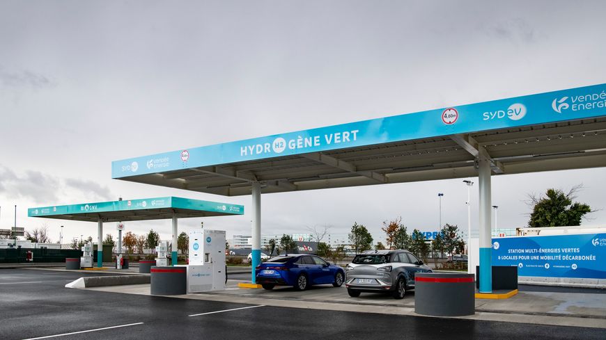 La station Sydev multi énergies à la Roche-sur-Yon où ont été livrés en septembre 2021 les premiers kilos d'hydrogène vert produits par le site de Lhyfe à Bouin