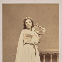 La compositrice et chanteuse Pauline Viardot (1821-1910), photographie de André Adolphe-Eugène