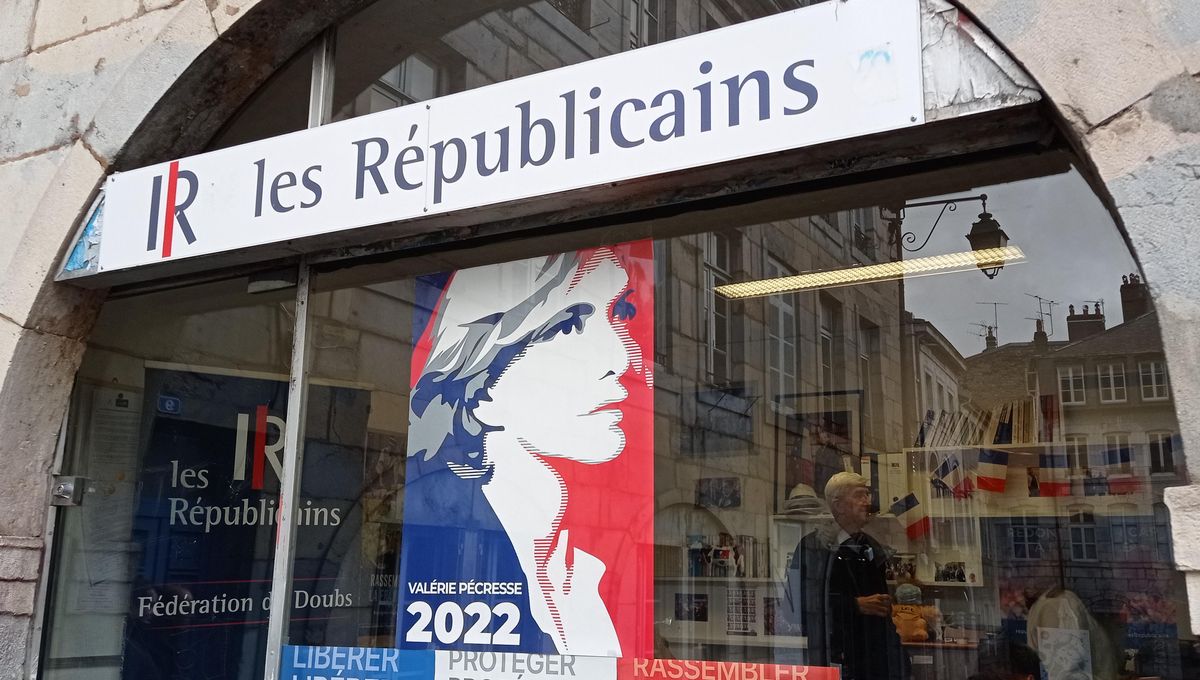 des militants lr de besancon heureux du resultat historique de la primaire de la droite