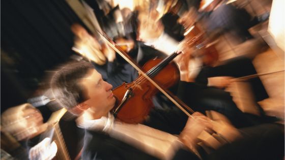 Violoniste avec effets ©Getty - Yellow Dog Productions