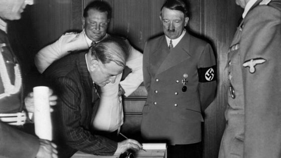 Les accords de Munich ont été signés le 30 septembre 1938 entre l'Allemagne, la France, le Royaume-Uni et l'Italie par Hitler, Daladier, Chamberlain, Mussolini. ©AFP - afp