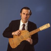 Portrait du luthiste américain Hopkinson Smith, circa 1990, France.