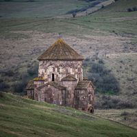 Église du 7ème siècle - Église Sainte Mère de Dieu de Voskepar province de Tavush, en Arménie