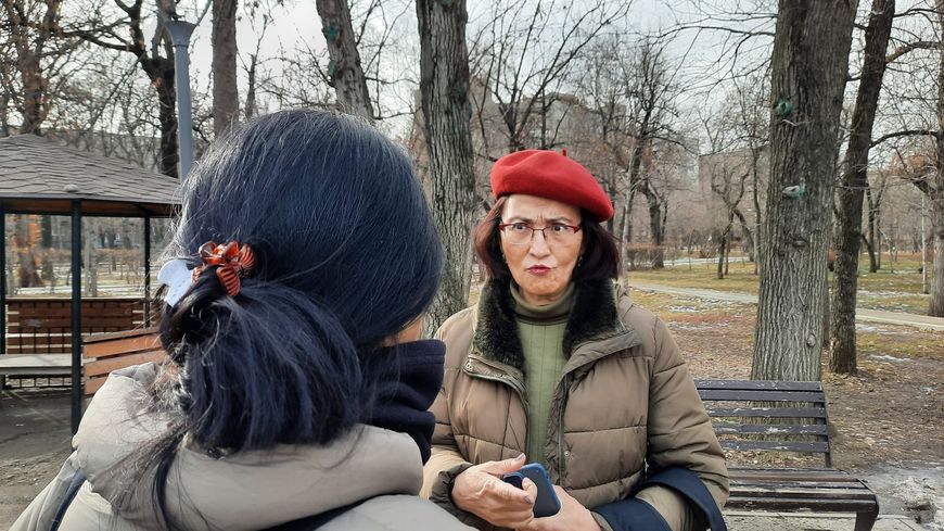 À 60 ans, Bakhy tzhan Torego Zhina n'a plus peur de rien. Cette activiste pro-démocratie témoigne à visage découvert.