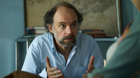 Denis Podalydès dans le rôle de Philip, l'écrivain personnage principal de Tromperie, un film dirigé par Arnaud Desplechin et adapté de Philip Roth - Shanna Besson/Why Not Productions